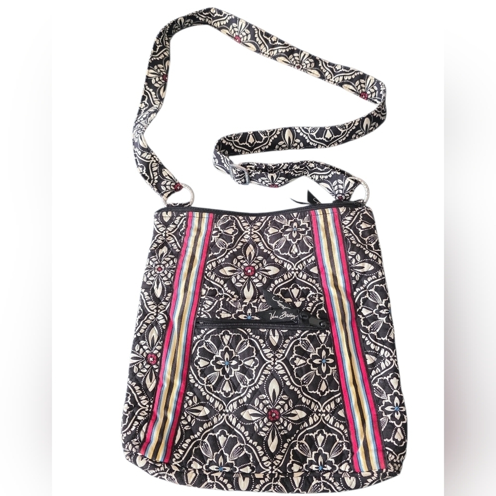 Vera Bradley Vintage Crossbody In The Barcelona Pattern
